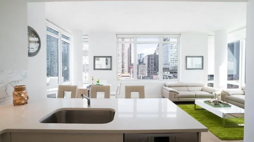Times Square Luxury Suites New York Apartment