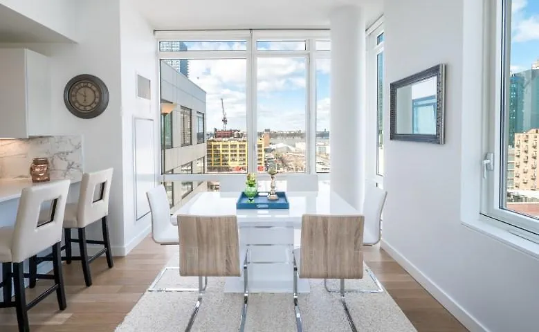Times Square Luxury Suites New York Apartment